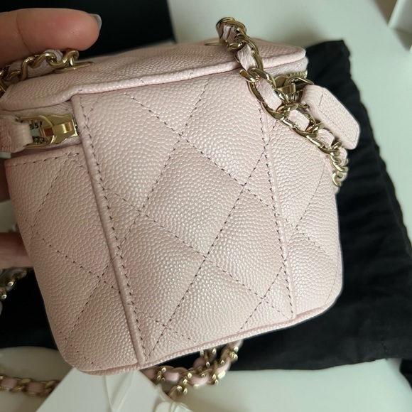 CHANEL
Light Pink Quilted Caviar Leather Mini Vanity Case With Chain Bag - Picture 8 of 11